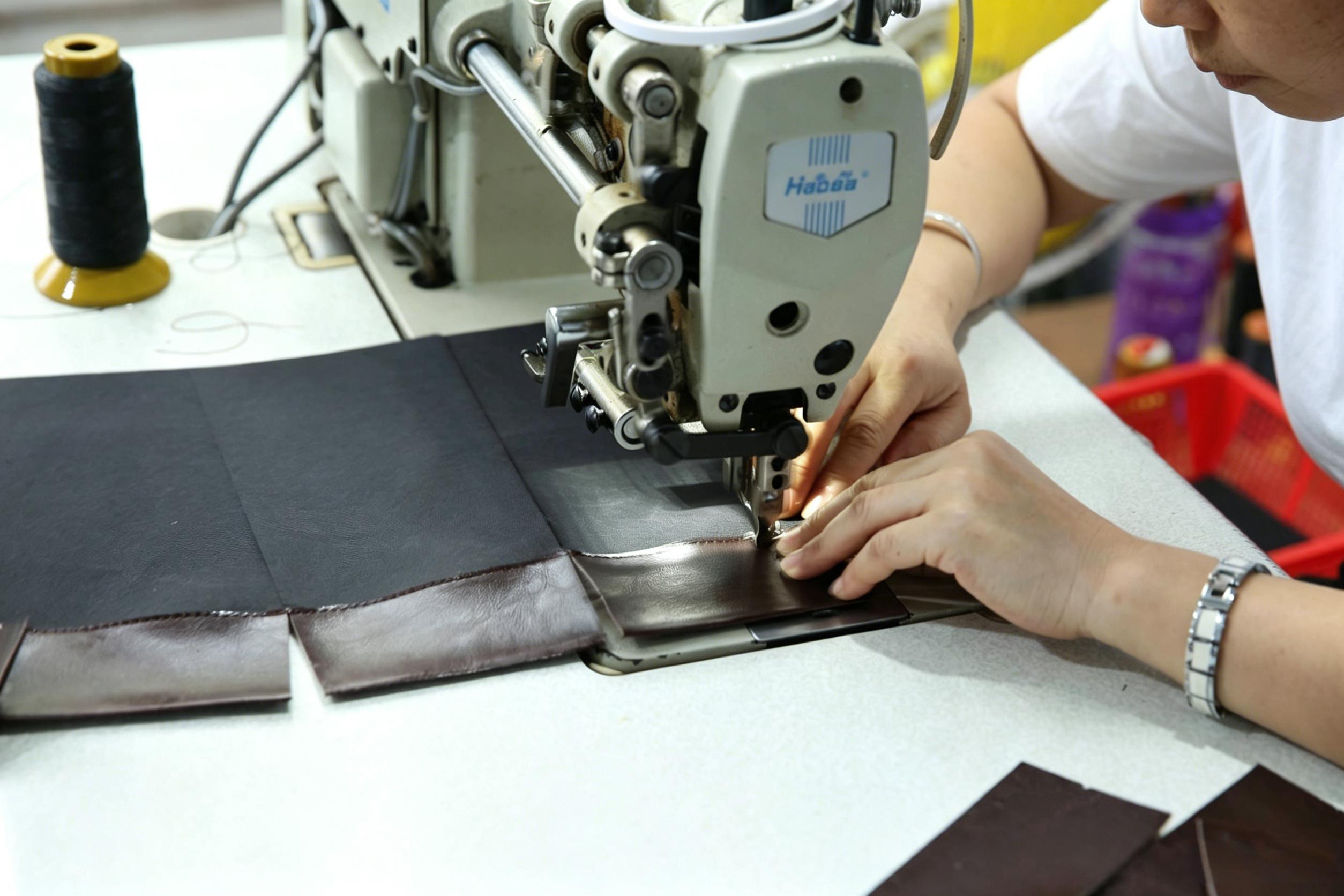 Exquisite Craftsmanship For Premium Luggage & Bags