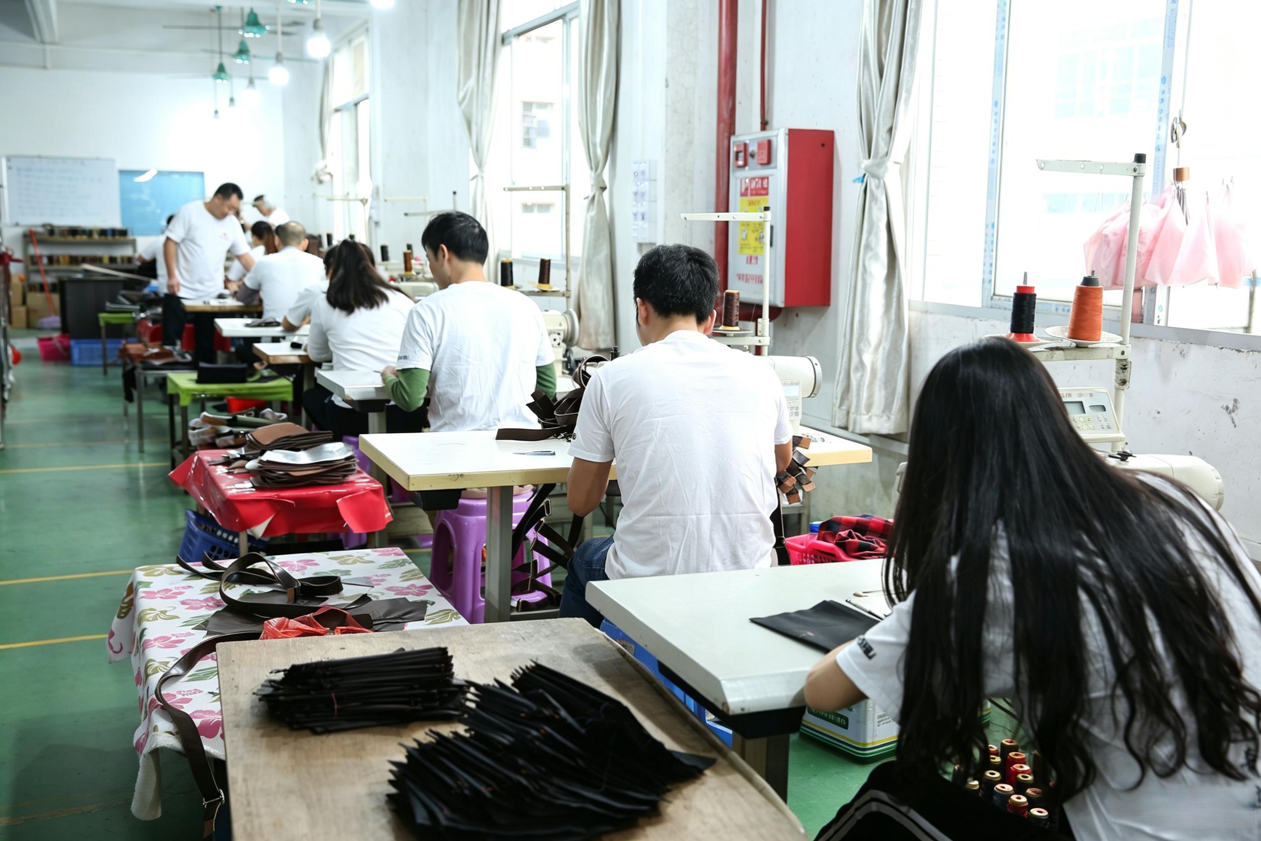 Strict Process Control For Reliable Luggage Quality